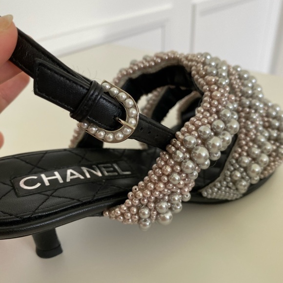 Chanel shoes - Picture 12 of 12